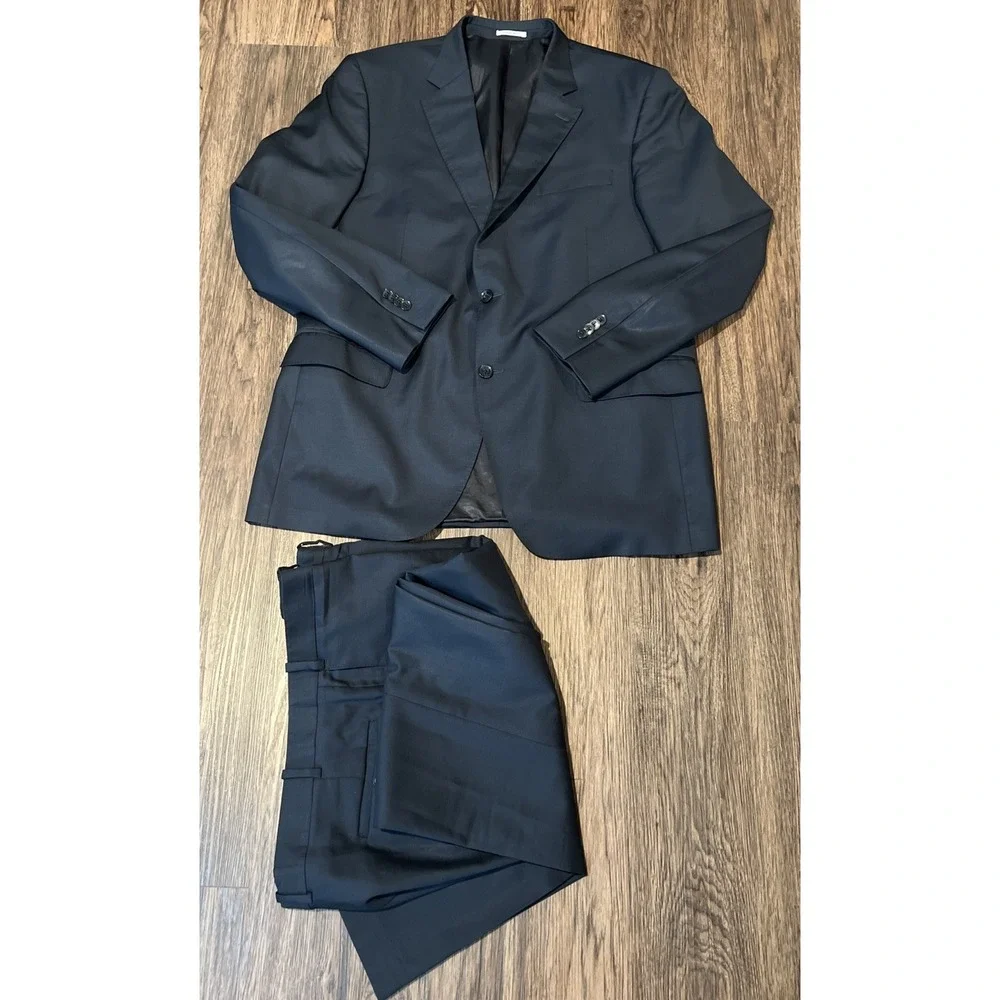 Peter Millar Suit Two Button Blazer Size 46T Slacks 40X32 Color Navy READ